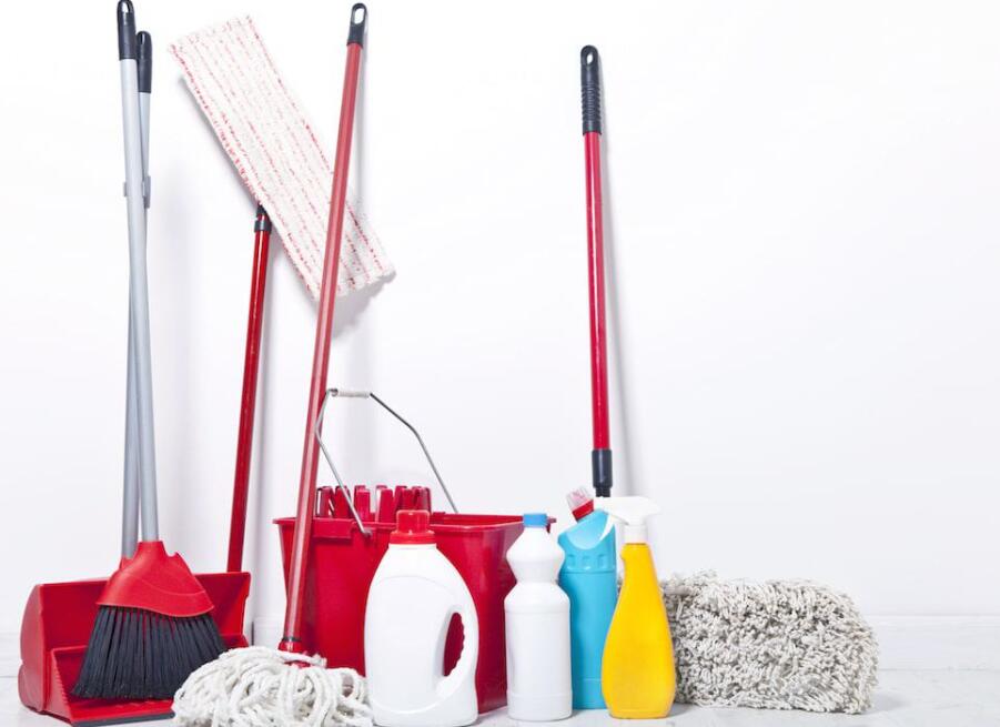 best cleaning tools to choose to clean your house